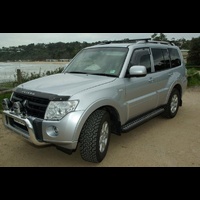 BushSkinz - Mitsubishi Pajero LWB NP to NX Steel Side Steps / Sliders (Also NM GLX)